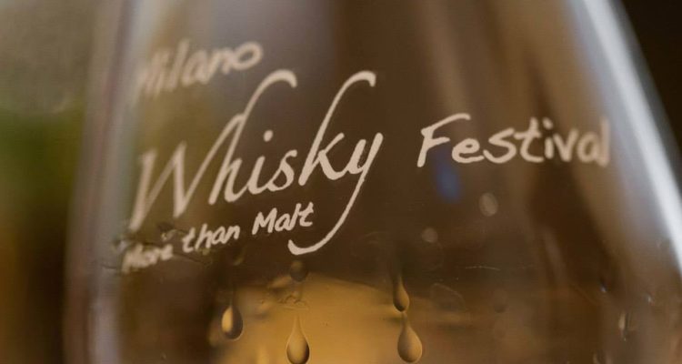 Milano Whisky Festival 2017 è (anche) un gigantesco bar à whisky dove degustare migliaia di etichette