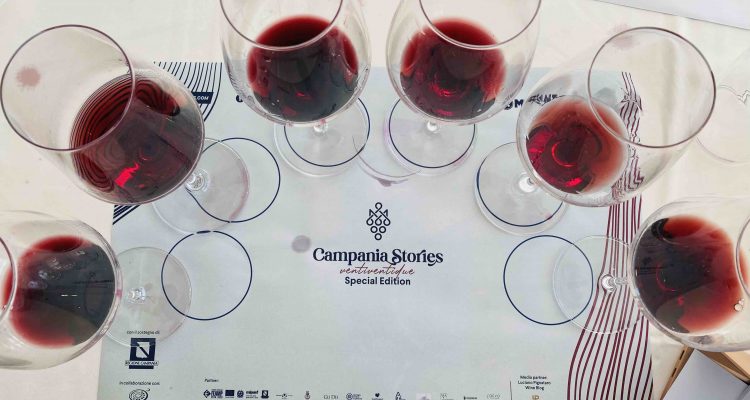 La Campania del vino rosso parla anzitutto di Campi Flegrei e Piedirosso