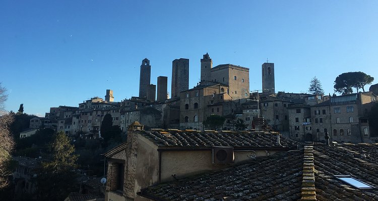 Il cordone ombelicale dei vini bianchi italiani e la Vernaccia di San Gimignano