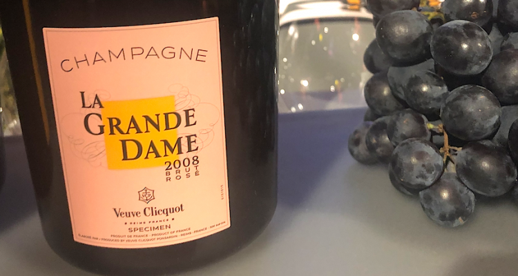 Veuve Clicquot La Grande Dame 2008 Brut e Rosè: il pinot nero regna sovrano