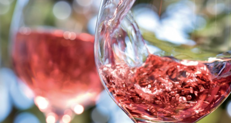 “Se son rosè fioriranno”: 10 vini toscani da passarci l’estate