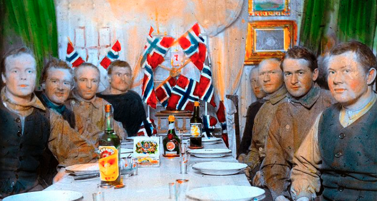 Drink like a Norwegian. Nel Grande Nord si beve aquavit, e tutto quanto fa ubriacare