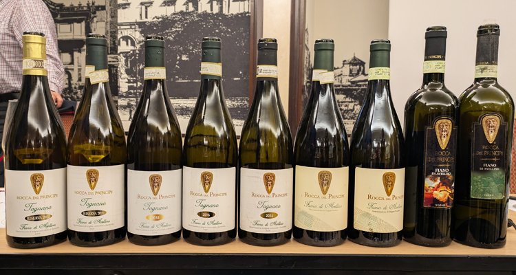Verticale <i>monstre</i> (9 annate + una) del Fiano di Avellino di Rocca del Principe